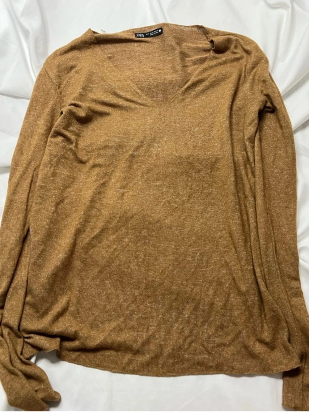 Zara Women’s V-Neck Long Sleeve Sweater in Camel